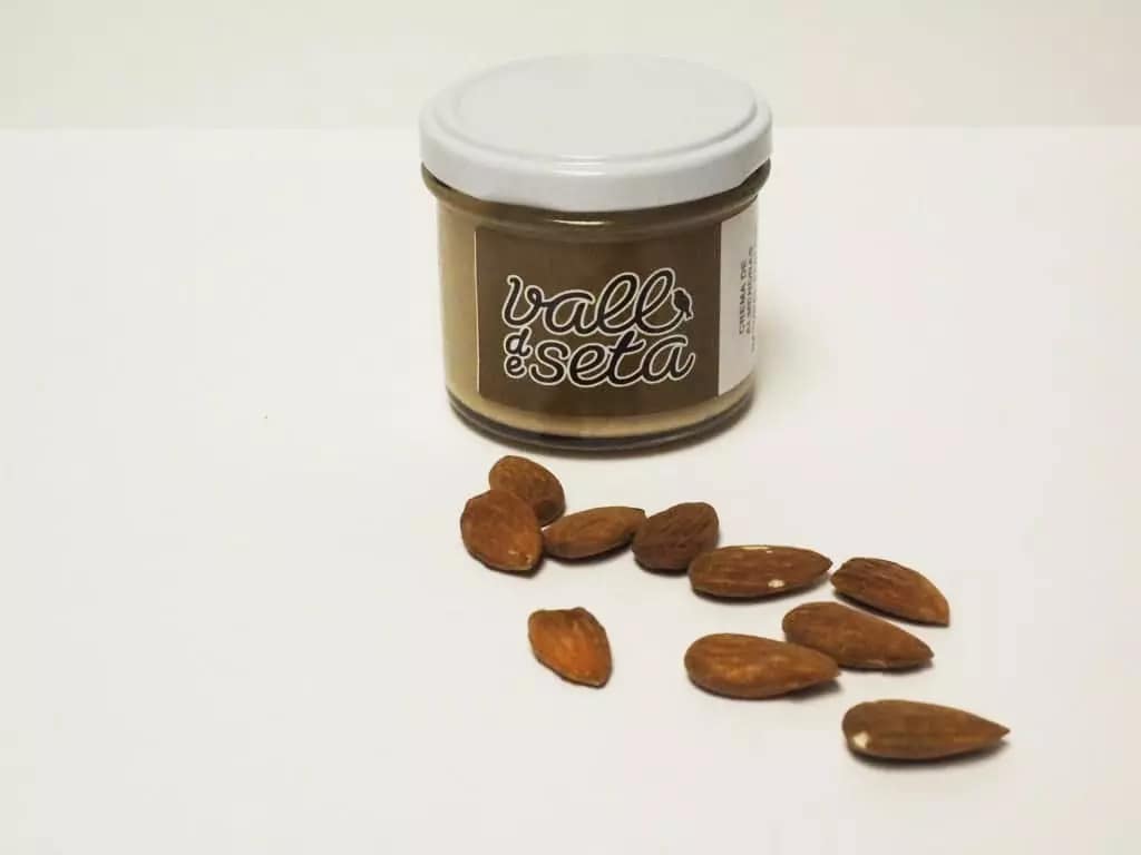 Crème d'amande maison